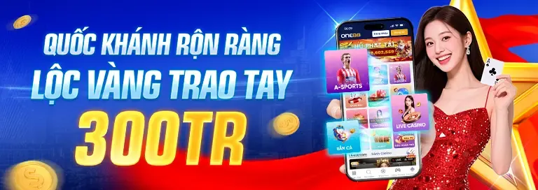 Quả bóng đá trên sân cỏ xanh mướt với ánh đèn sân vận động rực rỡ